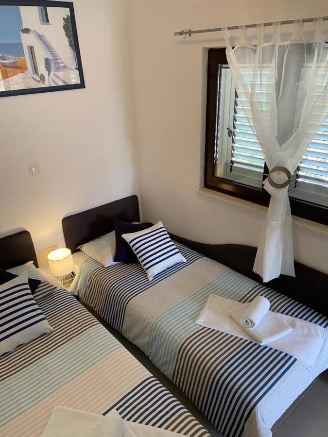 Holiday Home Rustika مالي درفينيك المظهر الخارجي الصورة
